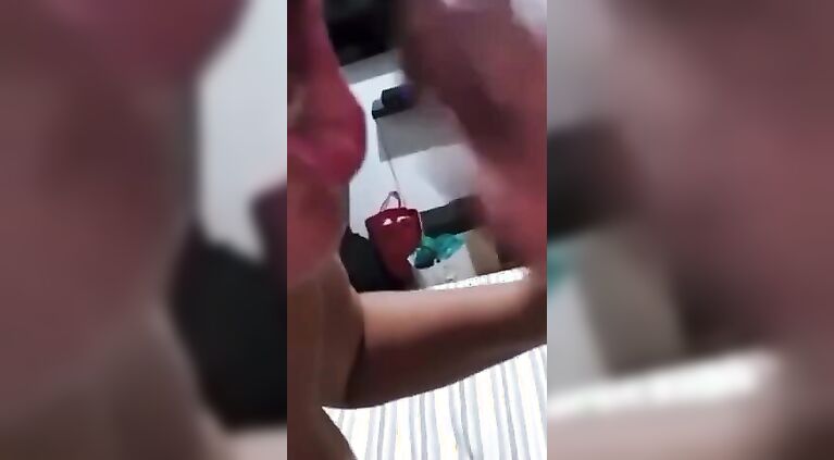 Nepali nymphos couple fucking and release spam at mouth || चिक्दाचिक्दा चिकेर फुसी चाहीँ मुखमा झारेको