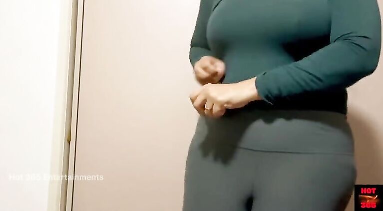Wearing my favourite Bra and Panty - Juicy Navel and Cleavage Show