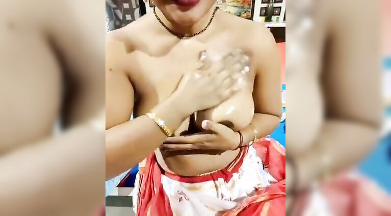 Tamil Aunty Playing with Huge Boobs