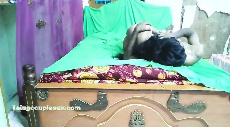 Telugu Couple Home-Made Sex Fucking For Cash