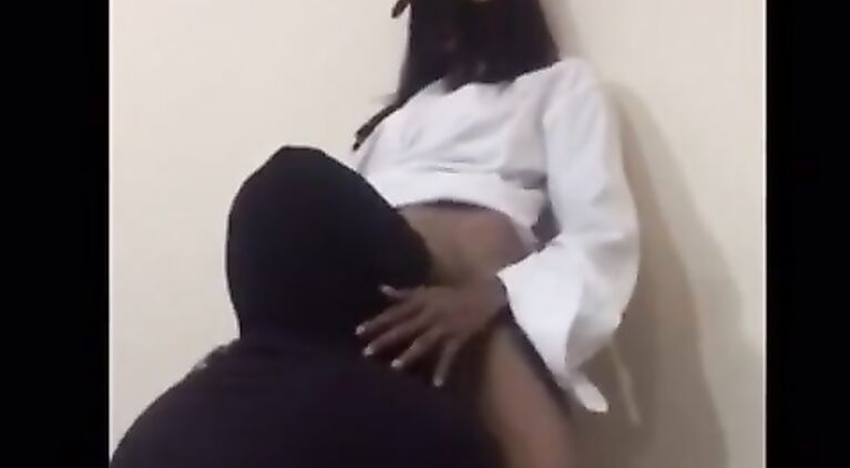 Spa girl’s Vagina milk drinking කෙල්ලගෙ කිම්බි කිරි දොවපු ඉක්මන