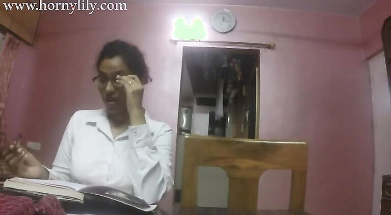 Tamil Teacher Seducing Her College Student With Sex
