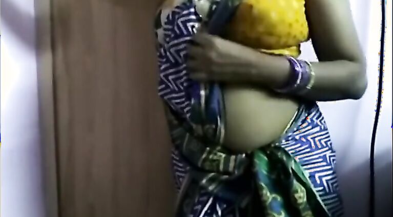 My Home Fucking Maid Aunty