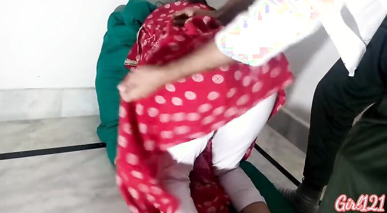 Desi cheating housewife seduces a doctor