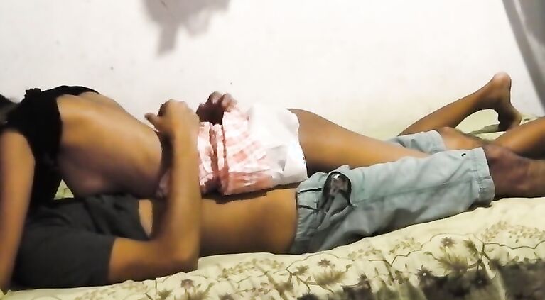 Sri lankan school couple new movie O/L කරා විතරයි මගෙ පෙට්ටිය කඩපු දවස