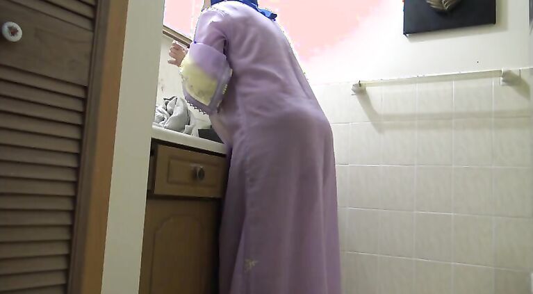 سكس في مستشفى من الطين مع الممرضة Egypt Housewife Fast Creampie In Bathroom