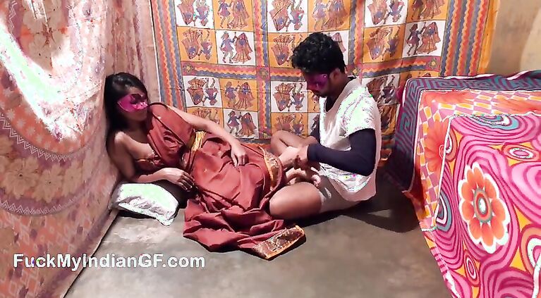 Cute innocent Desi girl in her first sex vid