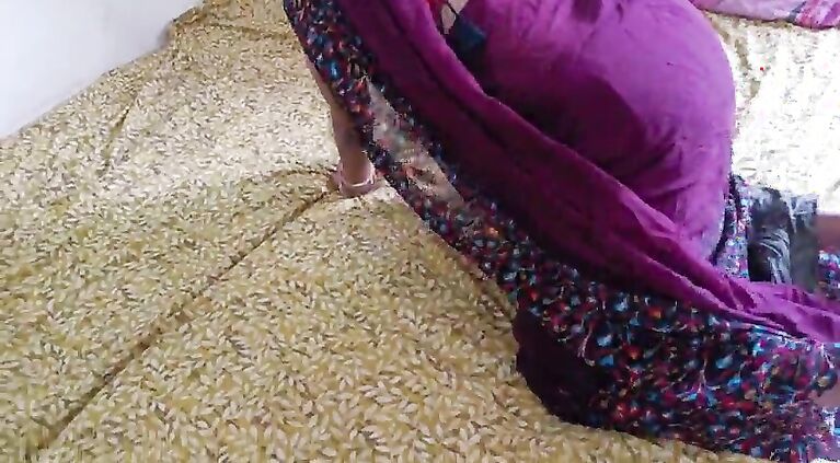 Sister-in-law fucking her butt for the first time in front of the camera mms film went viral in clear Hindi voice
