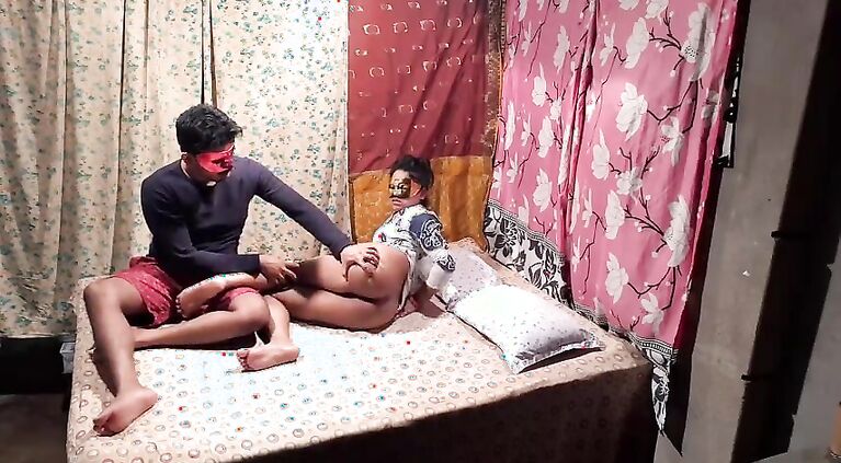 Desi Home-Made Couple Sex – Indian Amateur Seducing Lover