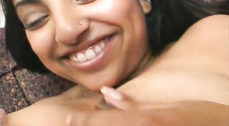 Lubricious pampean cant squander an opportunity to dip his mutant dong in beautiful Desi floozie wet twat