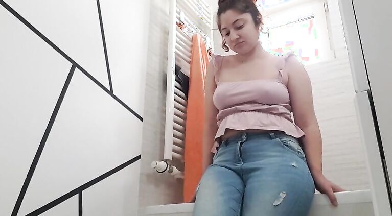 Home Alone, So I Fucked My Little Vagina In The Shower - Beauty Nayan