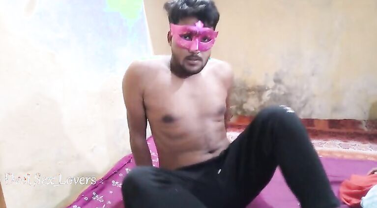 Teen Tamil Village Housewife Ki Ghar Mai Mast Chudai