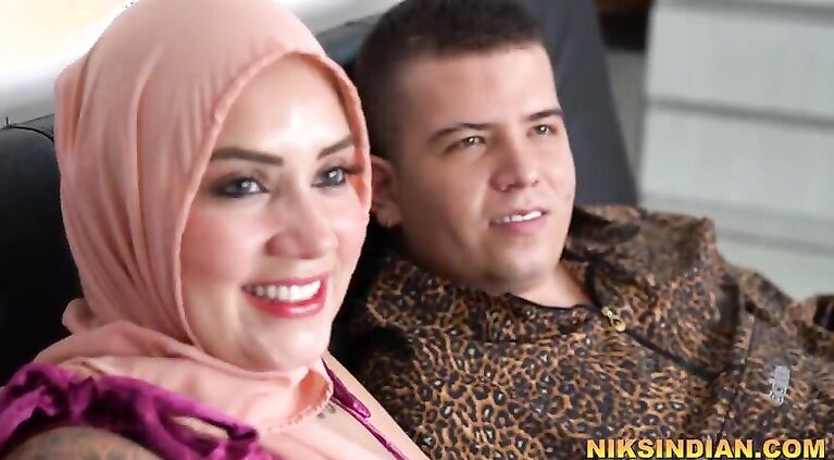 Cuckold Man Masturbates watching his Tamil Hijabi Housewife getting Fucked by Landlord