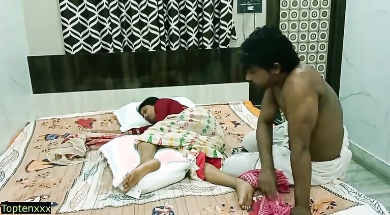 Desi step father fucked his housewife! Plz Babu ji don't cum inside