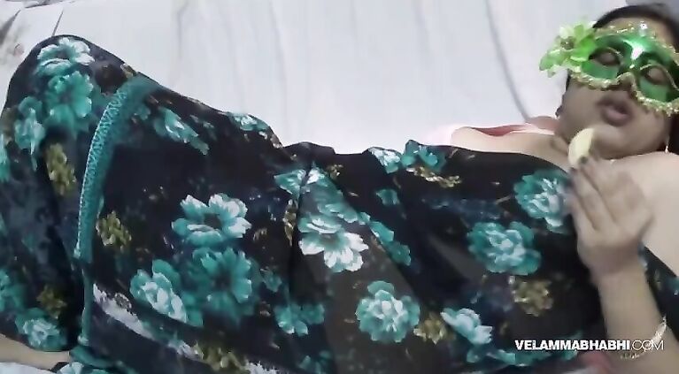 Tamil Juicy Bimbo Velamma Bhabhi Getting Her Huge Tits Fondl