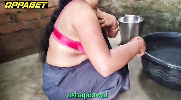 Bathing sister-in-law's bathroom sex fun with Hindi voice over