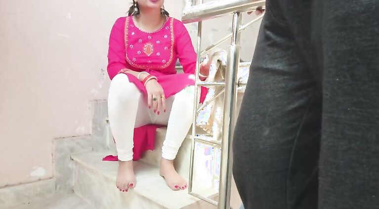 Desisaarabhabhi -Desi shy kamwali Fucked hard by her Landlord Kamwali ke sath Outdoor Masti lagging utar kar zabardast gaand chodi hindi