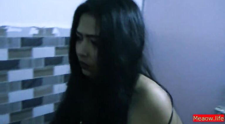 Teen Housewife fucked by Indian village Boy! Tamil XXX