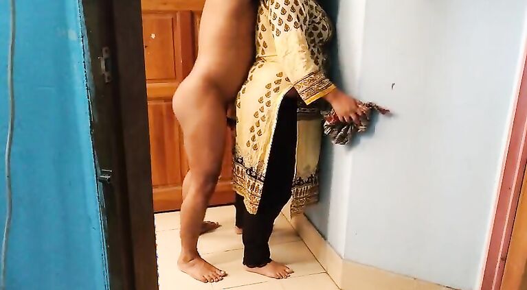 Tamil cute maid fucked by hotel owner