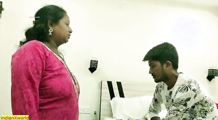 Compromise sex with manager!! Hardcore sex with new kamwali bhabhi!!
