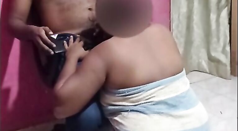 Sri Lankan milf Fucked Hard By Electricity Man - Part 1