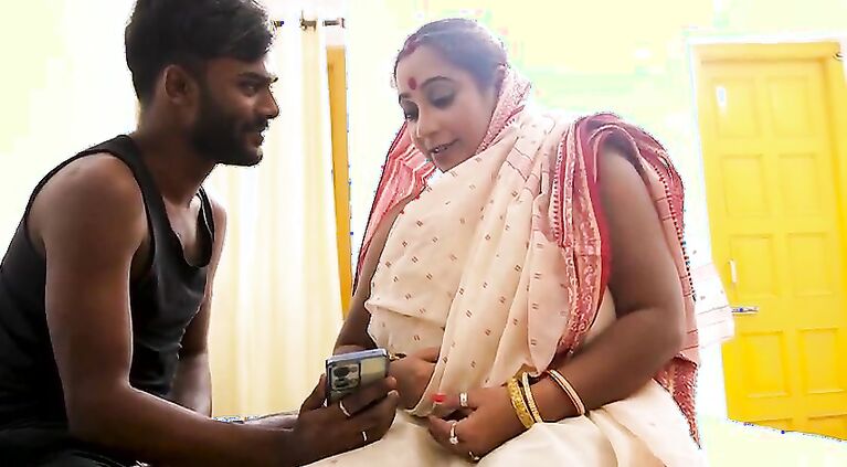 Grandmother And Step-Grandson Have Hardcore Sex With Clear Bengali Audio