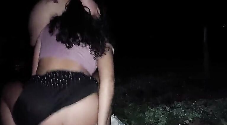 3Some ass fuck en Publico Con Dos Putas Colombianas - Medellin Colombia