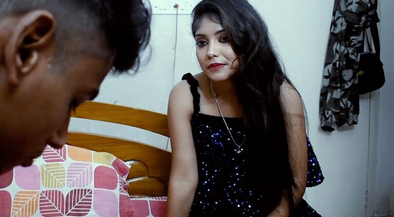 Tamil collage girl cheated her Boyfriend and Fucked in Hotel