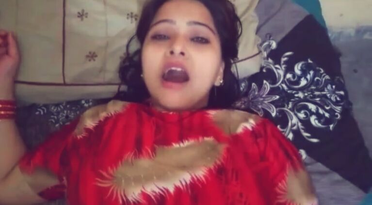 Very sexy cute Tamil milf and very beautiful cute lady