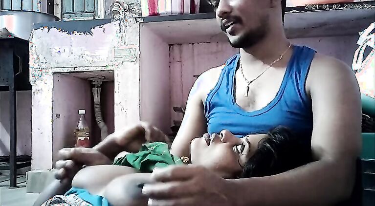 Tamil house housewife huge wonderful boobs