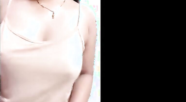 Tamil bhabhi saggy tights pressing novel bigboobs shining nipples gorgeous girl bathing dirty talking