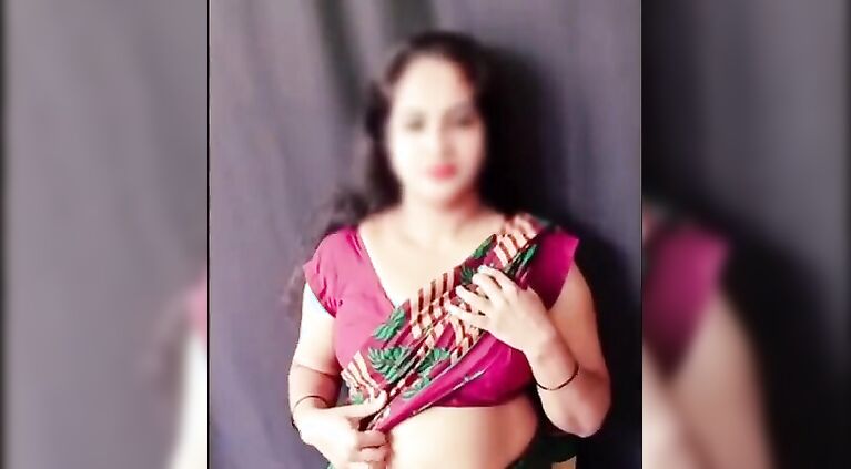 Tamil Stepmom Disha Fucked From Behind & Take Cum Inside Her Vagina