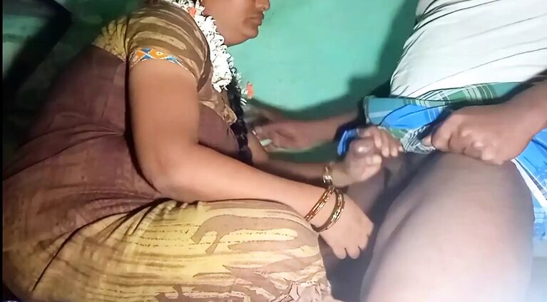 Indian priyanka aunty very nice doggy style