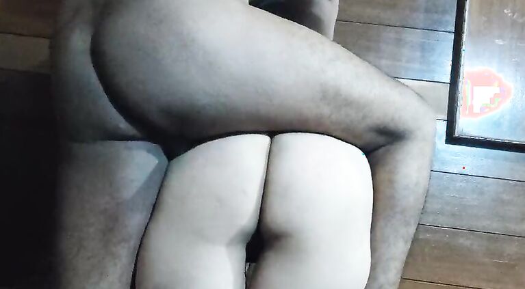 Pehli Rat bigg Butt k sath