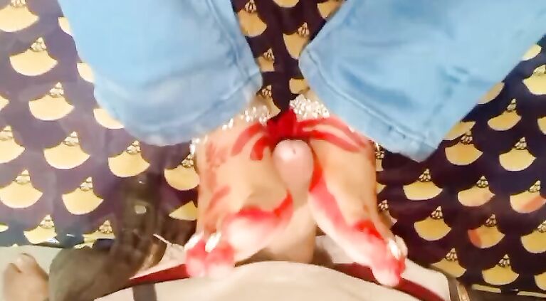 Nayi naveli ladki ko ghar bula kar chod diya vagina fucking