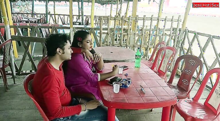 Tamil Bengali milf Dating sex with husband friend! Cuckold Sex