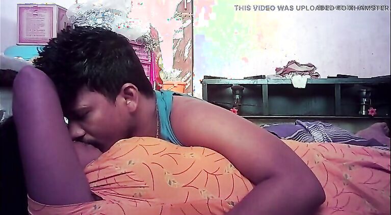 Tamil village house milf romantic kissing butt