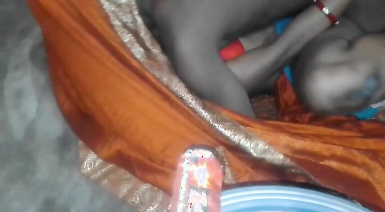 Indian Mammy Ko Choda Raat Bhar Maya Doctor