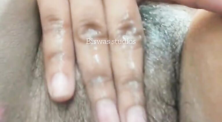 Hairy tamil cunt fingering closeup