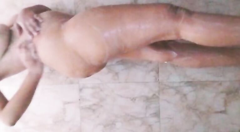 Indian riya ass fuck play at school washroom