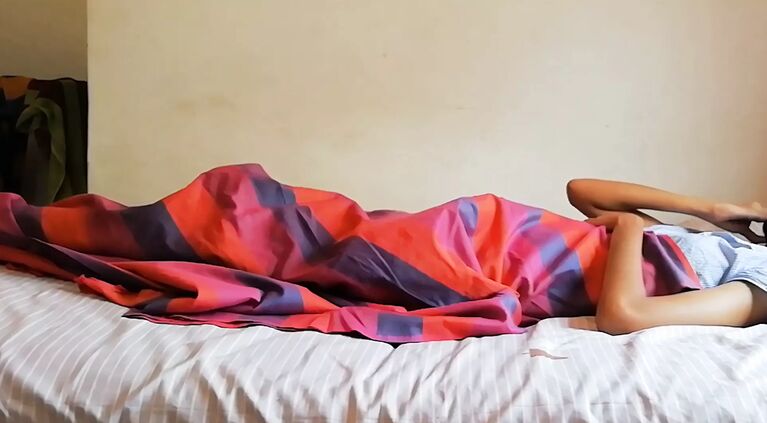 Sri Lankan spa massage – housewife fucked in spa