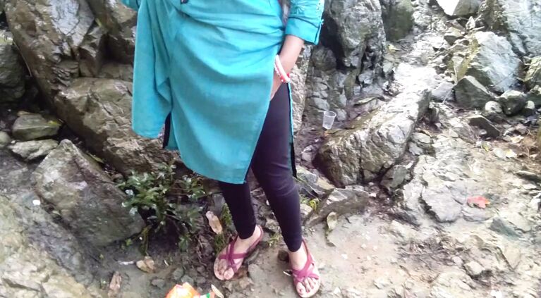 Milf Outdoor Pissing And Fucked By Stranger In Wood