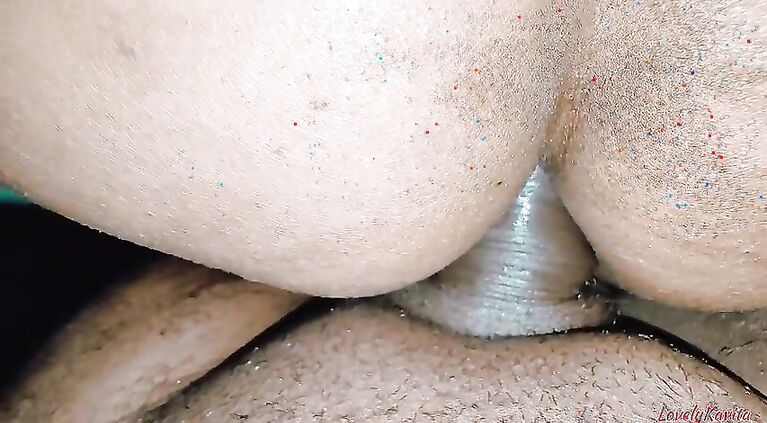 Bhabhi screamed very loudly today while getting her butt fucked