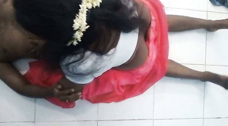 Desi topheavy aunty fucking