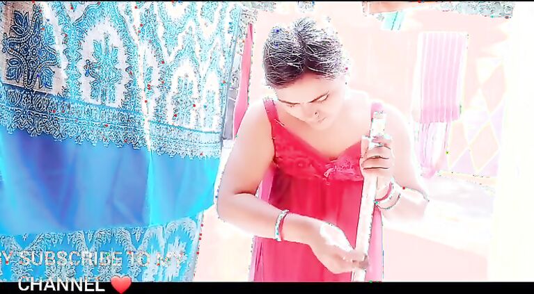 MY BIHARI AUNTY SHOWING HER HUGE NIPPLES FULL CUM ON HER FACE