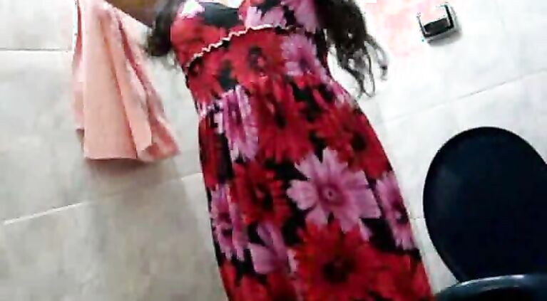 Desi Girl Maullika In Shower - Movies.