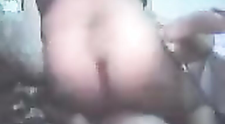 Mumbai aunty fucked hard by her lover on floor.
