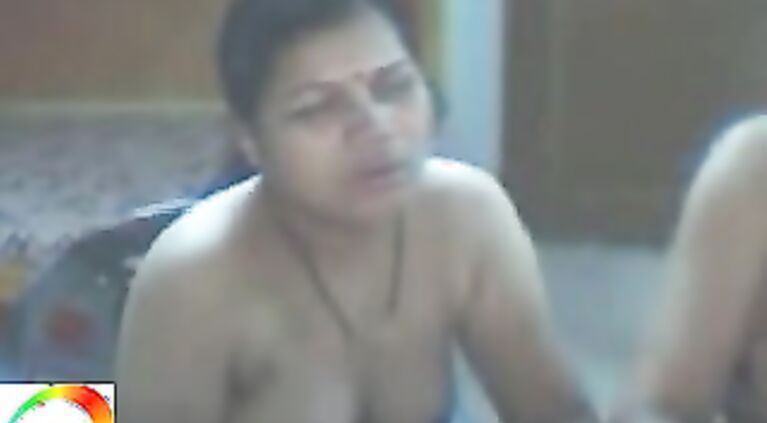 Mature bihari couple enjoying sex on cam.