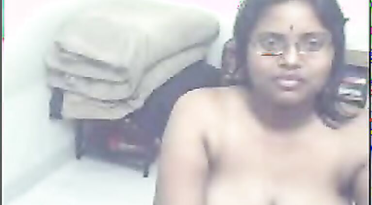 Indian girl Priya in restaurant with her boyfriend showing her big brown nipple
