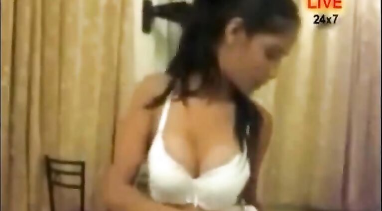 Poonam Pandey Private Vids - Movies. video2porn2
